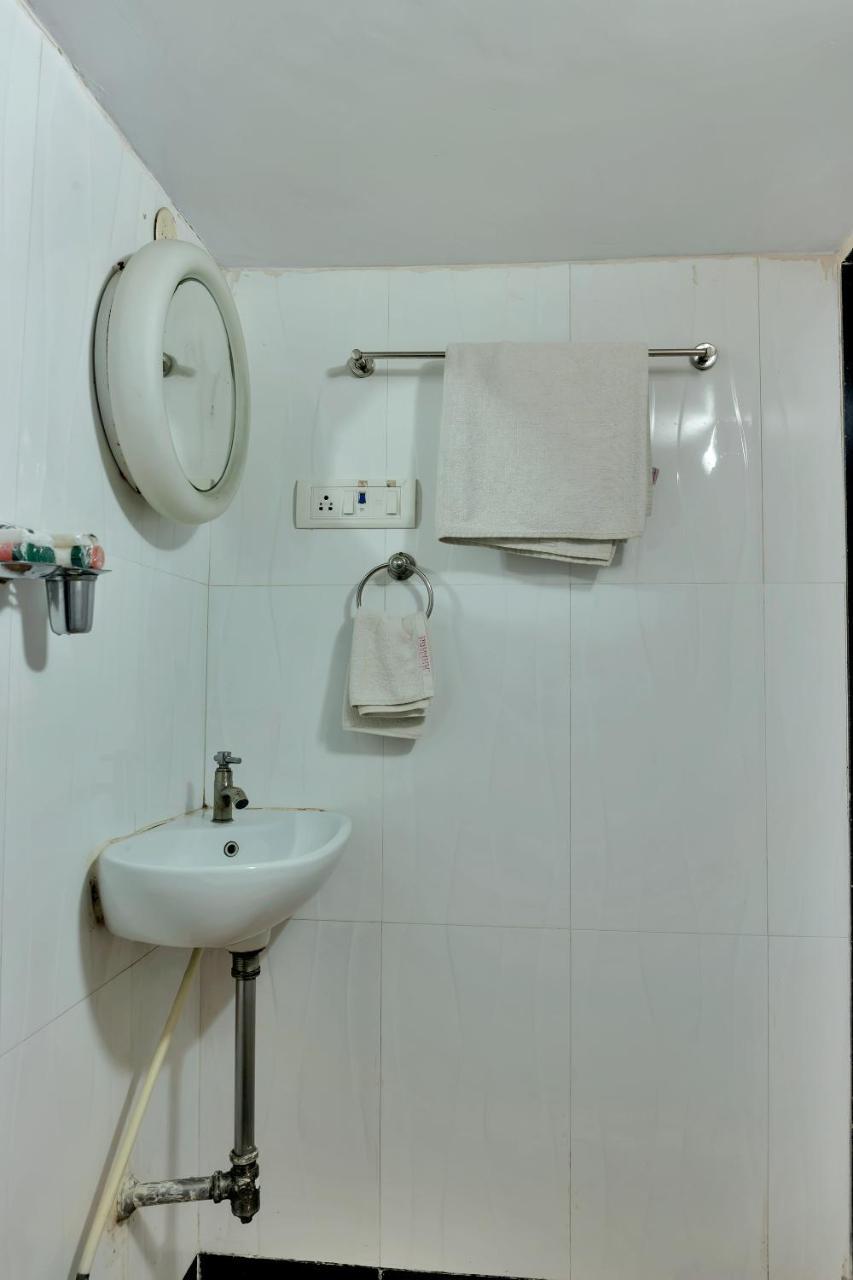 Konark Apartment Malad المظهر الخارجي الصورة
