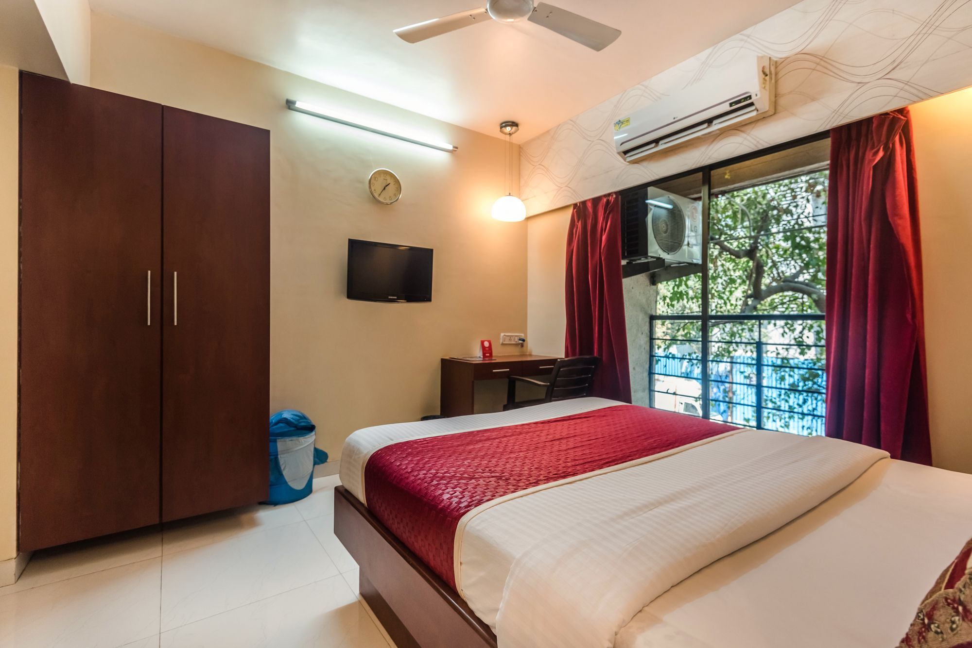Konark Apartment Malad المظهر الخارجي الصورة